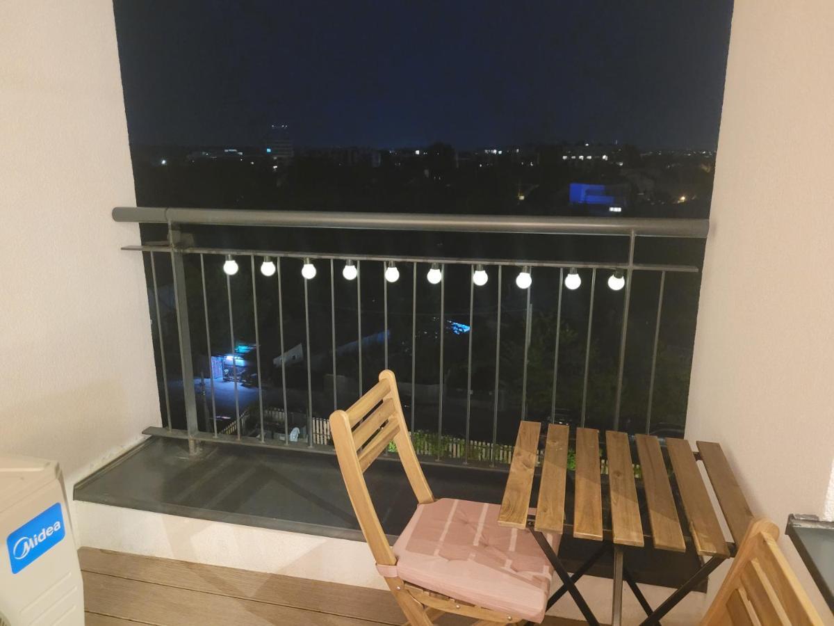 Apartment In Bucharest, Baneasa Green Area エクステリア 写真